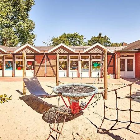 Semesteranläggning (resort) Djh 3*